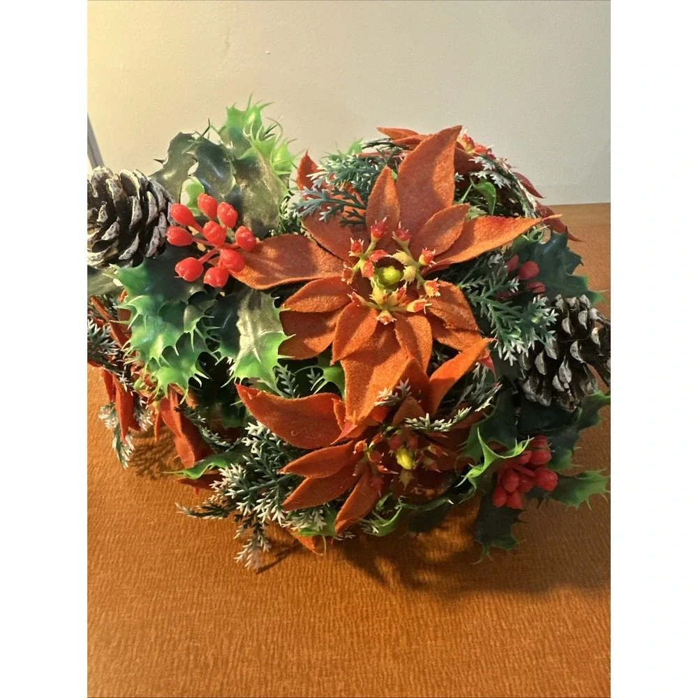 Vintage Mid Century Christmas POINSETTIA HOLLY Greenery‎ Basket Decoration
